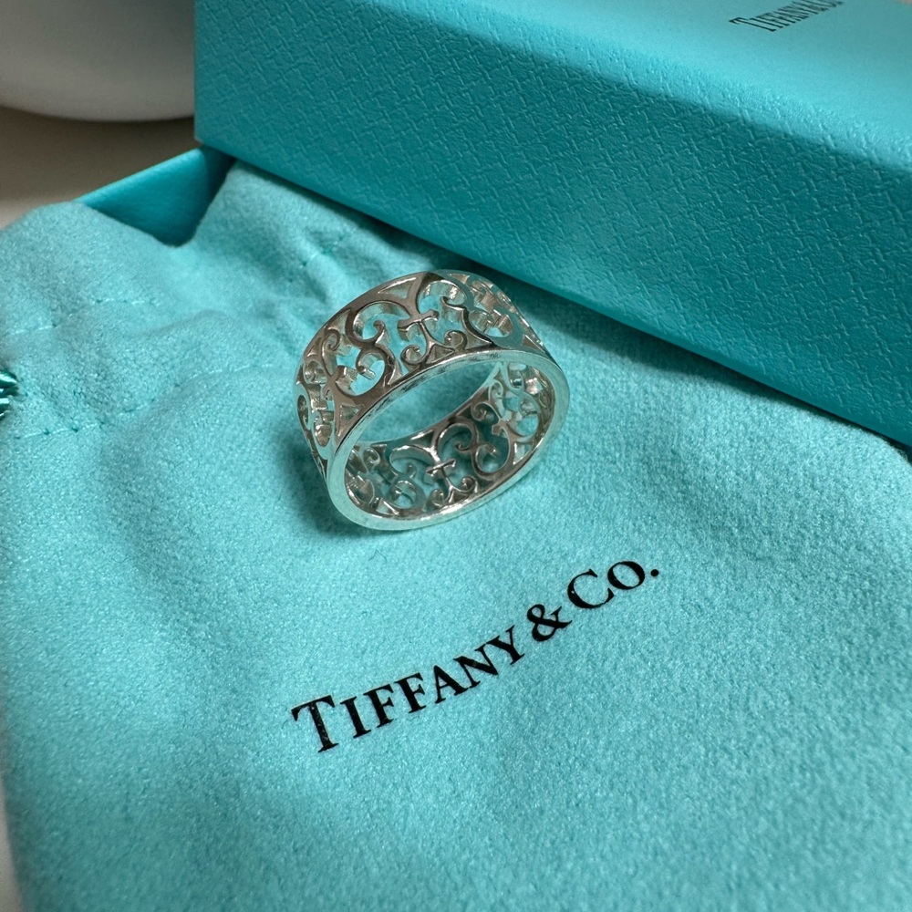 Tiffany & Co. Silver Enchant Wide/Openwork Scroll Band - Picture 3 of 3
